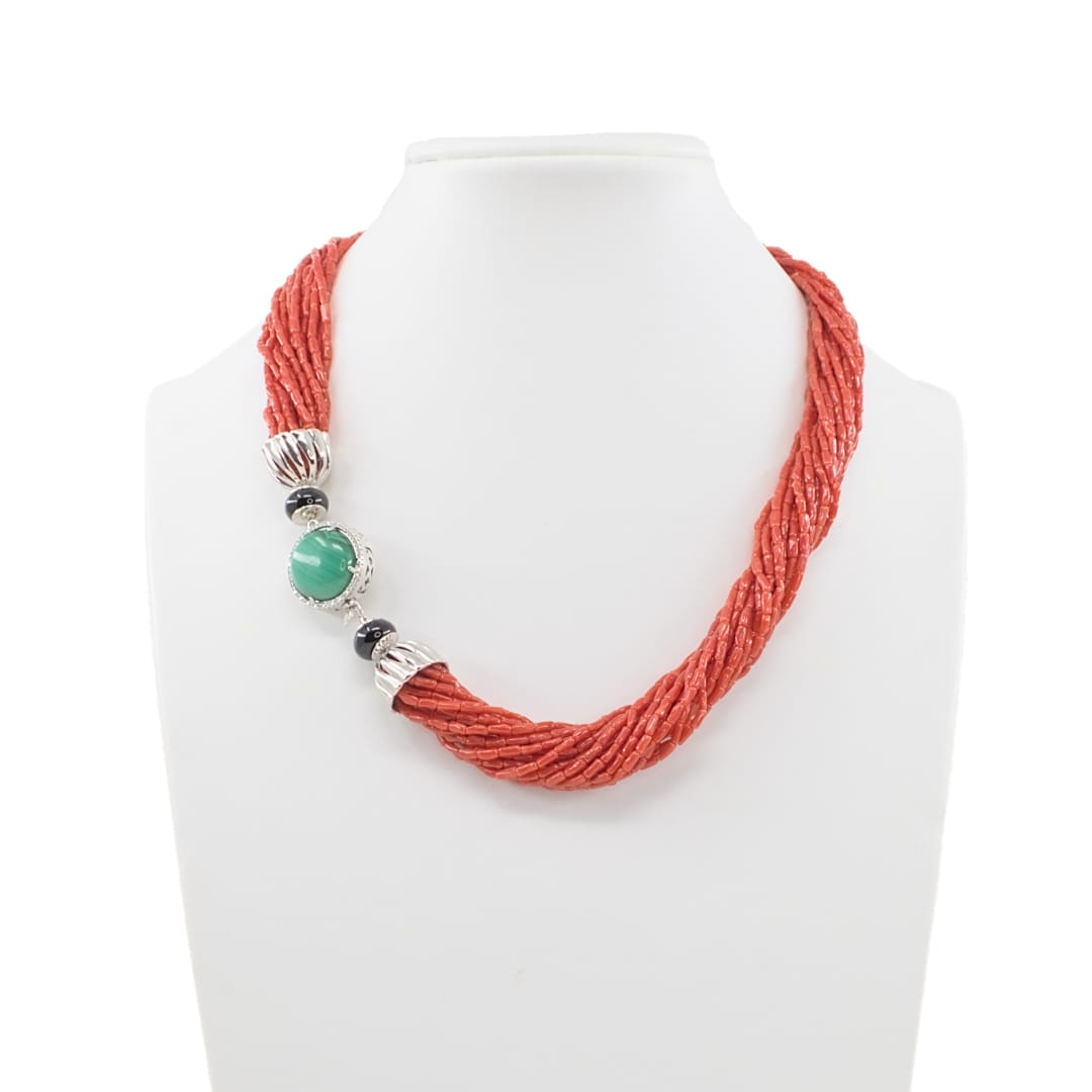 Collana con corallo e malachite